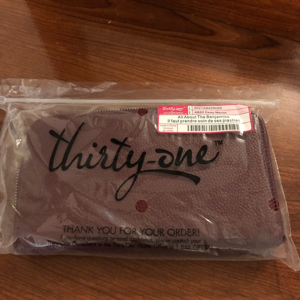 Thirty one wallet